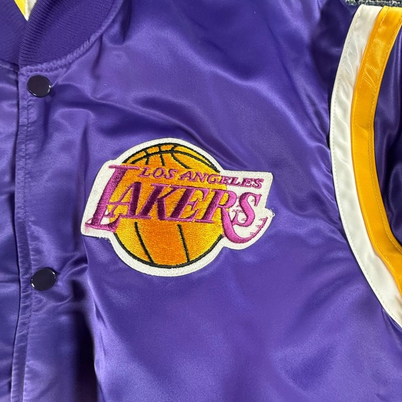 VINTAGE 80S LOS ANGELES LAKERS NBA STARTER SATIN PATCH BOMBER JACKET - Picture 7 of 12